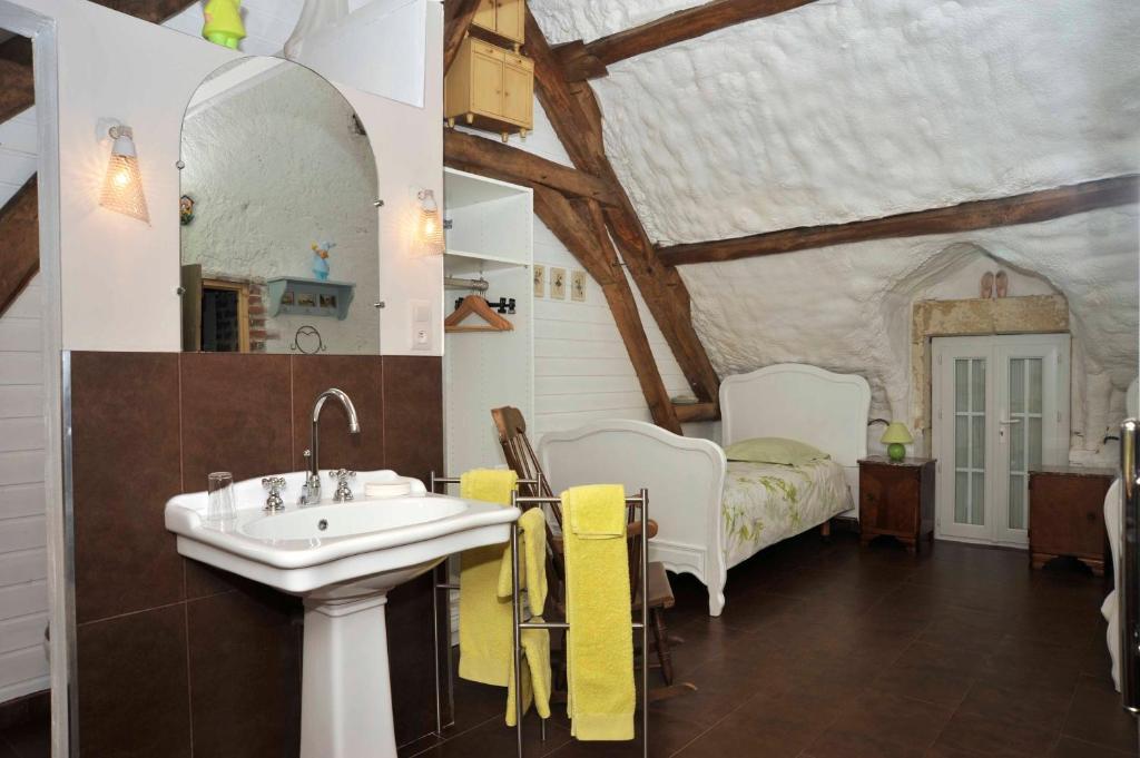 Chambres Et Tables D'Hotes Le Voriou Couddes Kamer foto